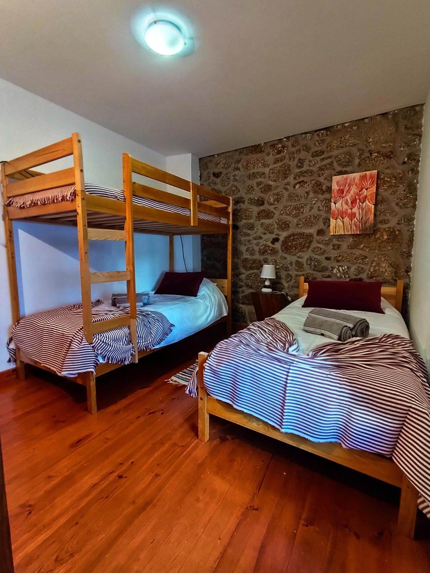 הוילה Pero Viseu Casa Na Aldeia - Entre Fundao E Covilha מראה חיצוני תמונה